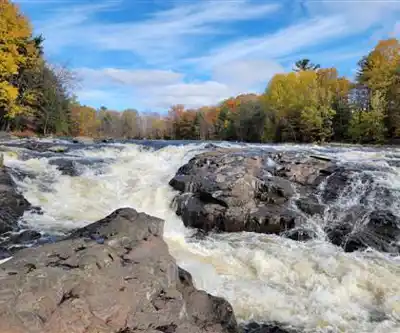 Paysage de Parc régional de la Rivière-du-Nord | Chutes Wilson - randonnée pédestre