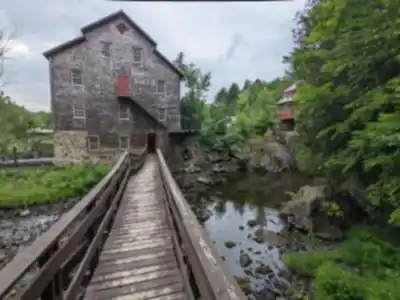 Discover Les Sentiers Du Moulin À Laine D'ulverton in Eastern Townships