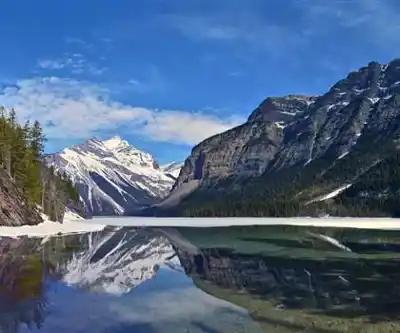 Mount Lake hiking trail - natural landscape