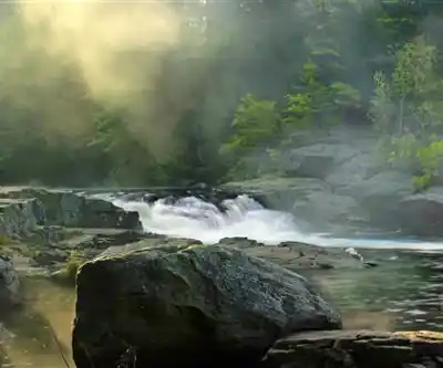 Sentier de randonnée Monroe Falls - paysage naturel