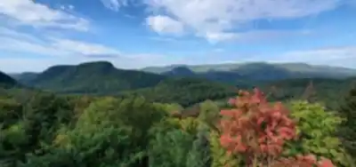 Mont Nixon hiking trail - natural landscape