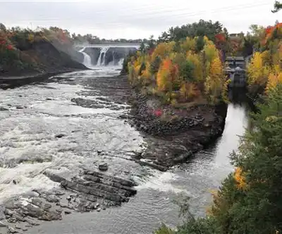 Balade en nature à Parc des Chutes-De-La-Chaudières