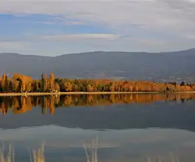 Kettle Valley Rail Trail hiking trail - natural landscape