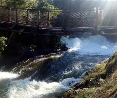 Sentier de randonnée Wekusko Falls Provincial Park - paysage naturel
