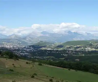 Sentier de randonnée Lac de Pelleautier - paysage naturel