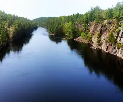 French River Provincial Park hiking trail - natural landscape