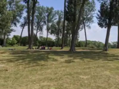 Hiking view of Parc Bernard-Landry - Parc des Prairies