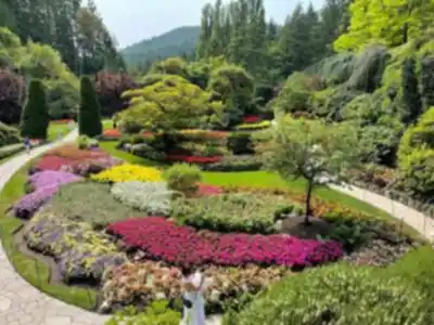 Butchart Gardens hiking trail - natural landscape