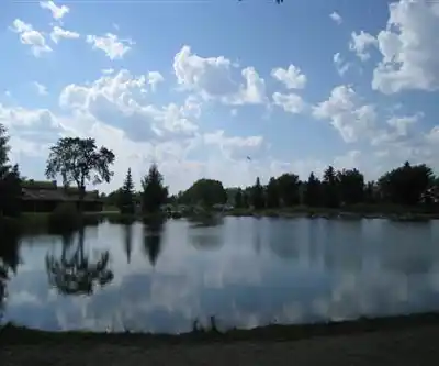 Rundle Park hiking trail - natural landscape