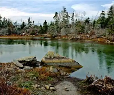 Sentier de randonnée Rainbow Haven Beach Provincial Park - paysage naturel