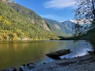 Silver Lake Provincial Park hiking trail - natural landscape