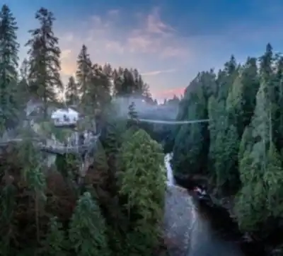 Randonnée vers Capilano Suspension Bridge Park - photo de sentier