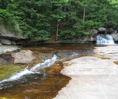Screw Auger Falls hiking trail - natural landscape