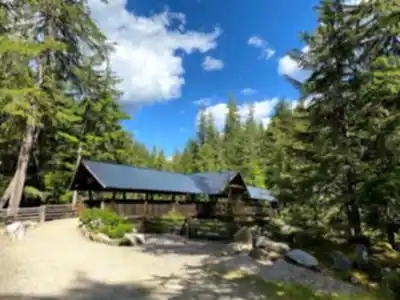 Nakusp Hot Springs, Chalets, and Campground hiking trail - natural landscape
