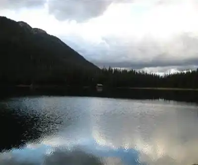 Top of the World Provincial Park hiking trail - natural landscape