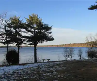Lake Massapoag hiking trail - natural landscape