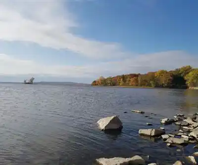 Hiking to Parc-nature Du Cap-saint-jacques - trail photo