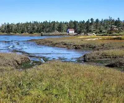 Explorer le sentier Anchorage Provincial Park