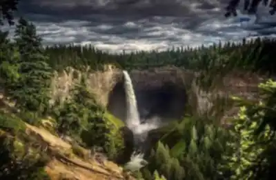 Wells Gray Provincial Park hiking trail - natural landscape