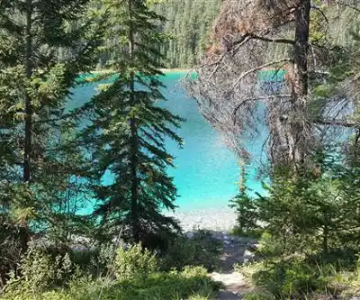 Valley of the Five Lakes Trail scenery - hiking