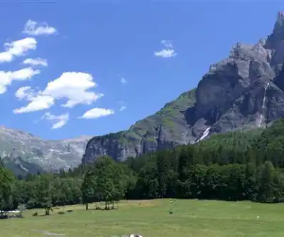 Sentier de randonnée Cirque Du Fer A Cheval - paysage naturel