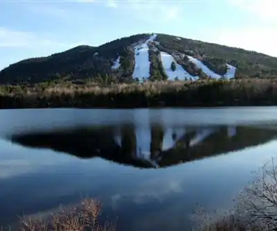 Shawnee Peak hiking trail - natural landscape
