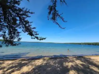 Blue Lake Provincial Park hiking trail - natural landscape