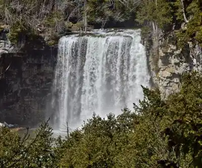 Eugenia Falls hiking trail - natural landscape