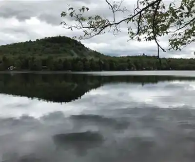 Nine Corner Lake hiking trail - natural landscape