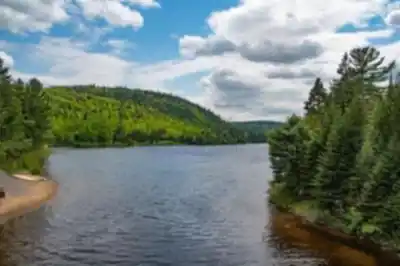 Explore Parc national de la Mauricie trail