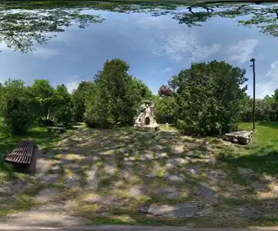 Hiking view of Parc du Lac-Beauchamp