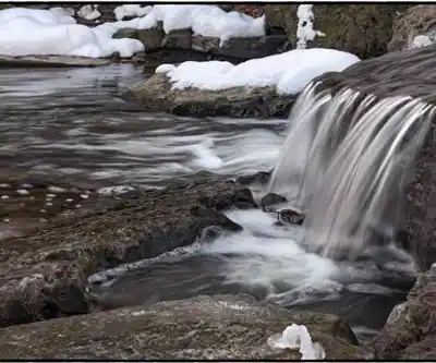Sawmill Creek Park hiking trail - natural landscape
