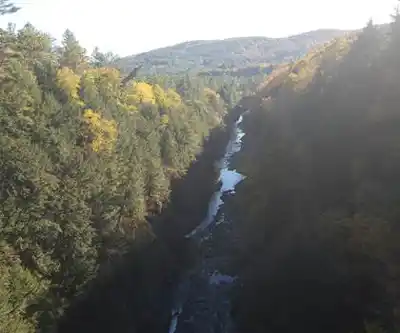 Sentier de randonnée Quechee State Park - paysage naturel