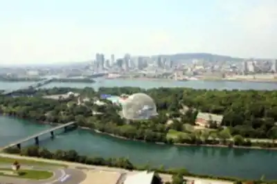 Parc Jean-drapeau hiking trail - natural landscape