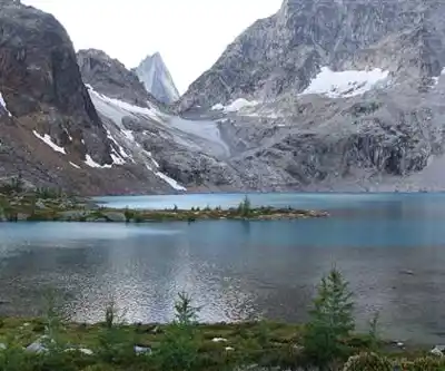 Sentier de randonnée Bugaboo Provincial Park - paysage naturel