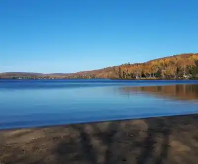 Sentier de randonnée Belvédère Du Camping Sainte-véronique - paysage naturel