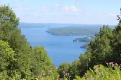 Sentier de randonnée Station Touristique Mont Owl's Head - paysage naturel