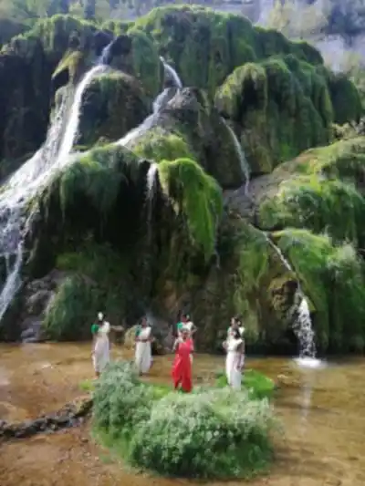 Explorer le sentier Baume-les-Messieurs