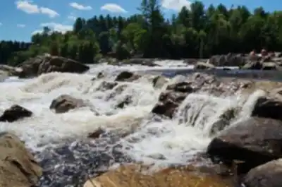 Parc des Cascades hiking trail - natural landscape