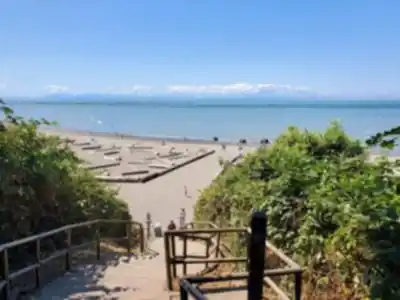 Wreck Beach hike - nature and outdoors