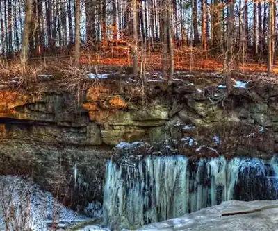 Ball's Falls Conservation Area hiking trail - natural landscape