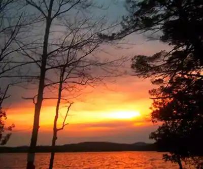 Lower Saranac Lake hiking trail - natural landscape