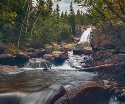 Sentier de randonnée Lake of Falls - paysage naturel