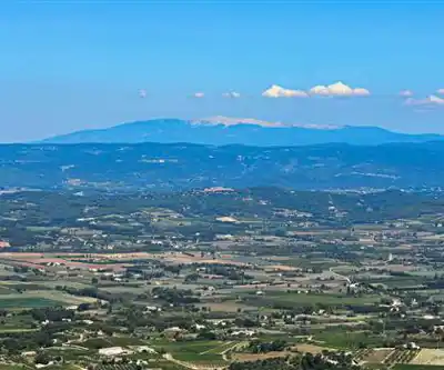 Sentier de randonnée Parc naturel régional du Luberon - paysage naturel