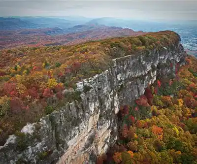Black River Trail Head hiking trail - natural landscape
