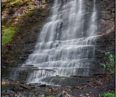 DeCew Falls hiking trail - natural landscape
