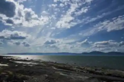 Île Aux Lièvres hiking trail - natural landscape