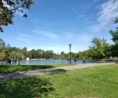 Sentier de randonnée Kissena Lake - paysage naturel
