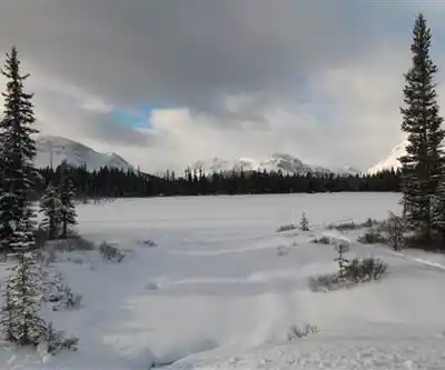 Discover Spray Lakes Reservoir in Canadian Rockies