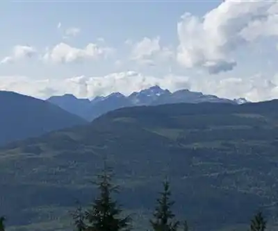 Sentier de randonnée Monashee Mountains - paysage naturel